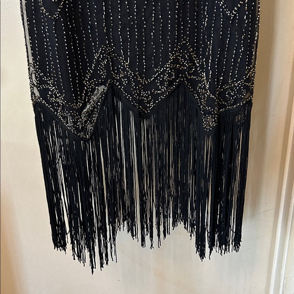 Babeyond Black and Gold 1920’s Fringe Flapper dress size M - Picture 10 of 16